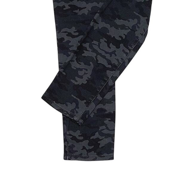 STS Blue Women’s Alice Ankle Skinny Jeans Gray Destructed Camouflage Size 28 - Picture 6 of 9